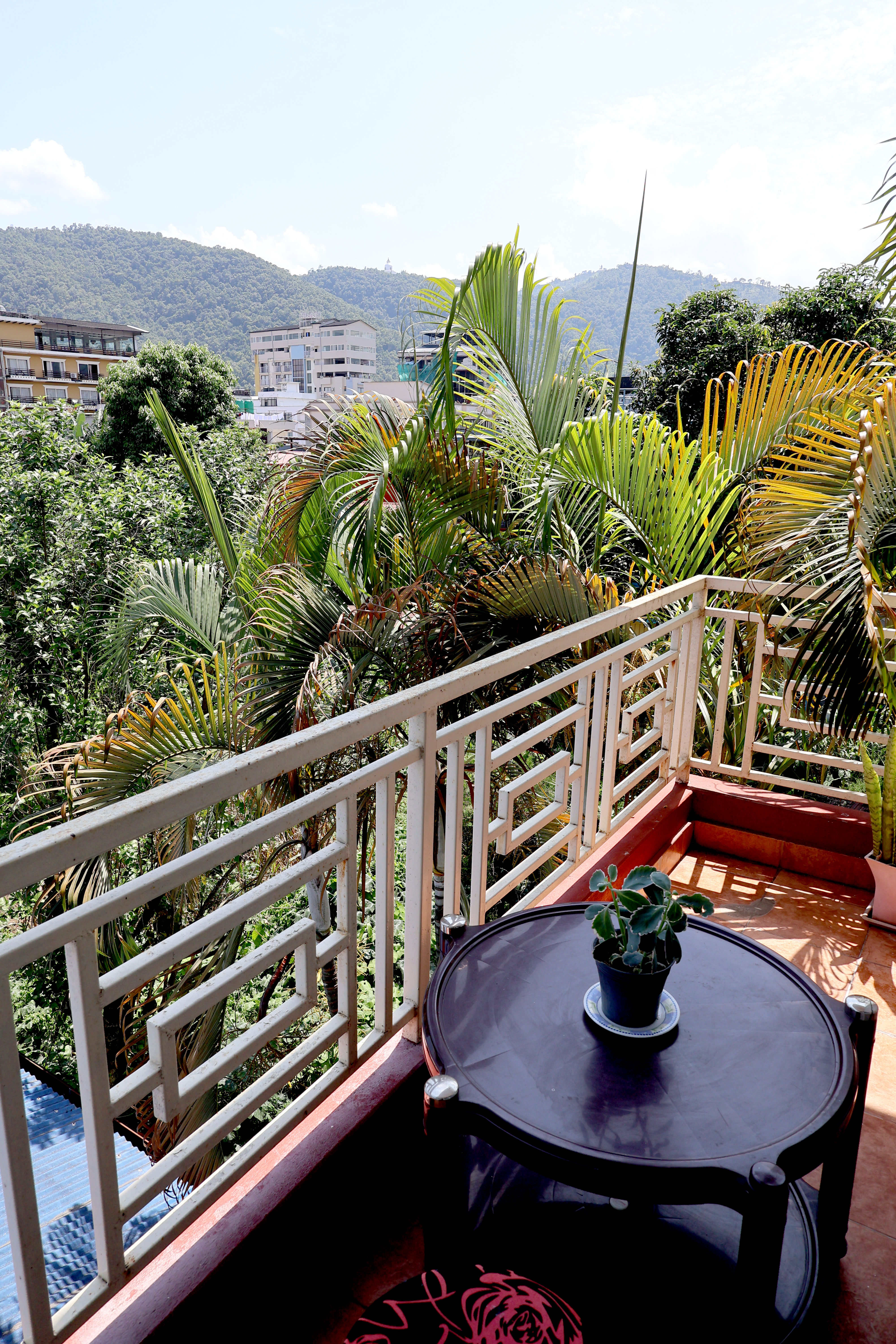 balcony